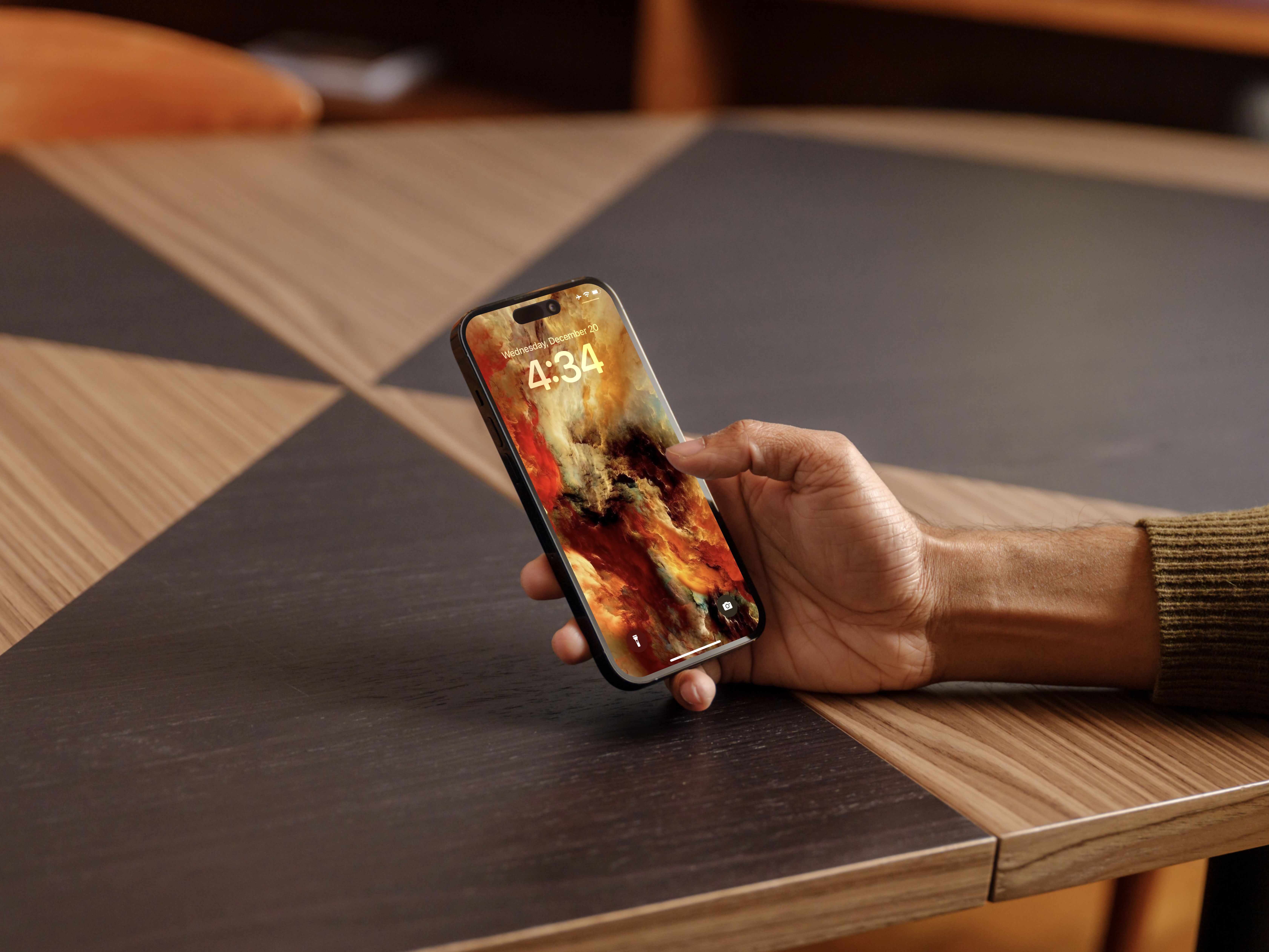 Sky’s Palette: The Beauty of Colorful Clouds Mobile Wallpapers