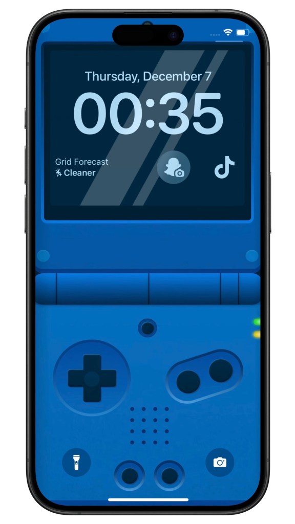 This image has an empty alt attribute; its file name is mockuuups-65pvb9SjEbsbV3kTZ6TjAeF-576x1024.jpg